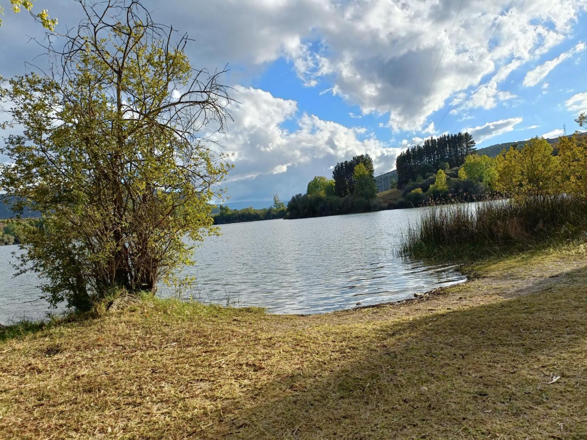 הוילה Lago de Carucedo Casa Do Eiro מראה חיצוני תמונה